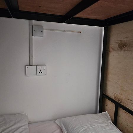 Aecotel Mingle Hostel Сандакан Екстер'єр фото