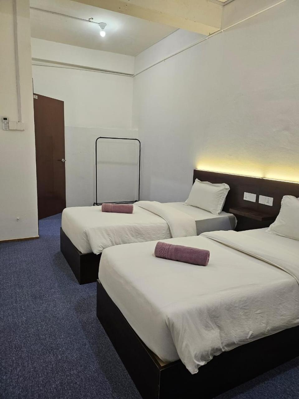 Aecotel Mingle Hostel Сандакан Екстер'єр фото