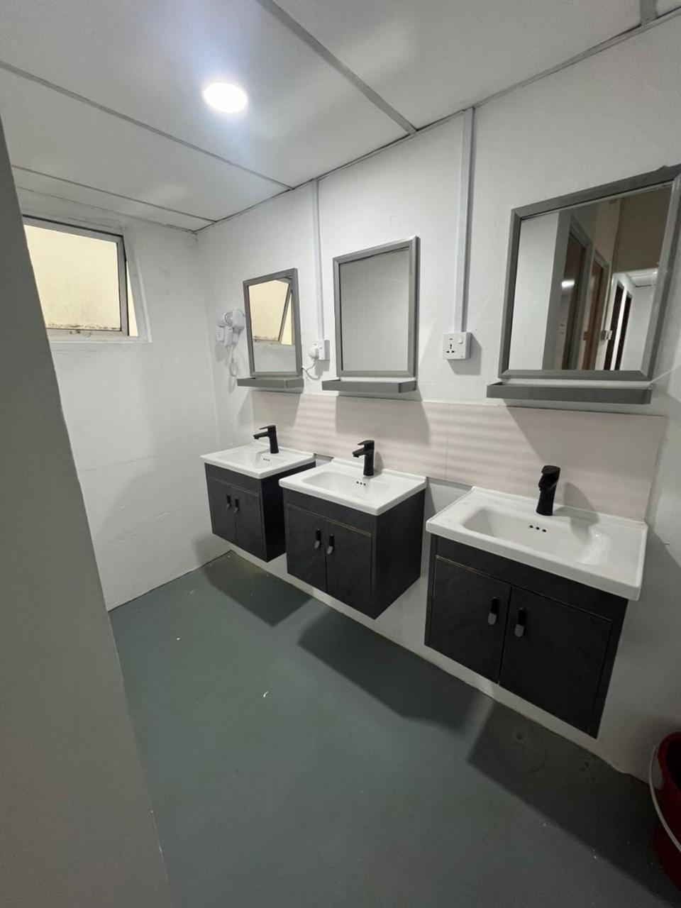 Aecotel Mingle Hostel Сандакан Екстер'єр фото