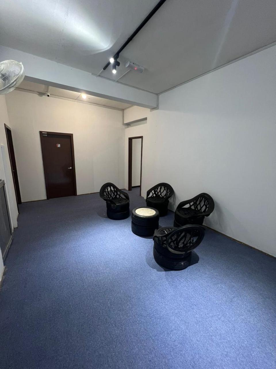 Aecotel Mingle Hostel Сандакан Екстер'єр фото
