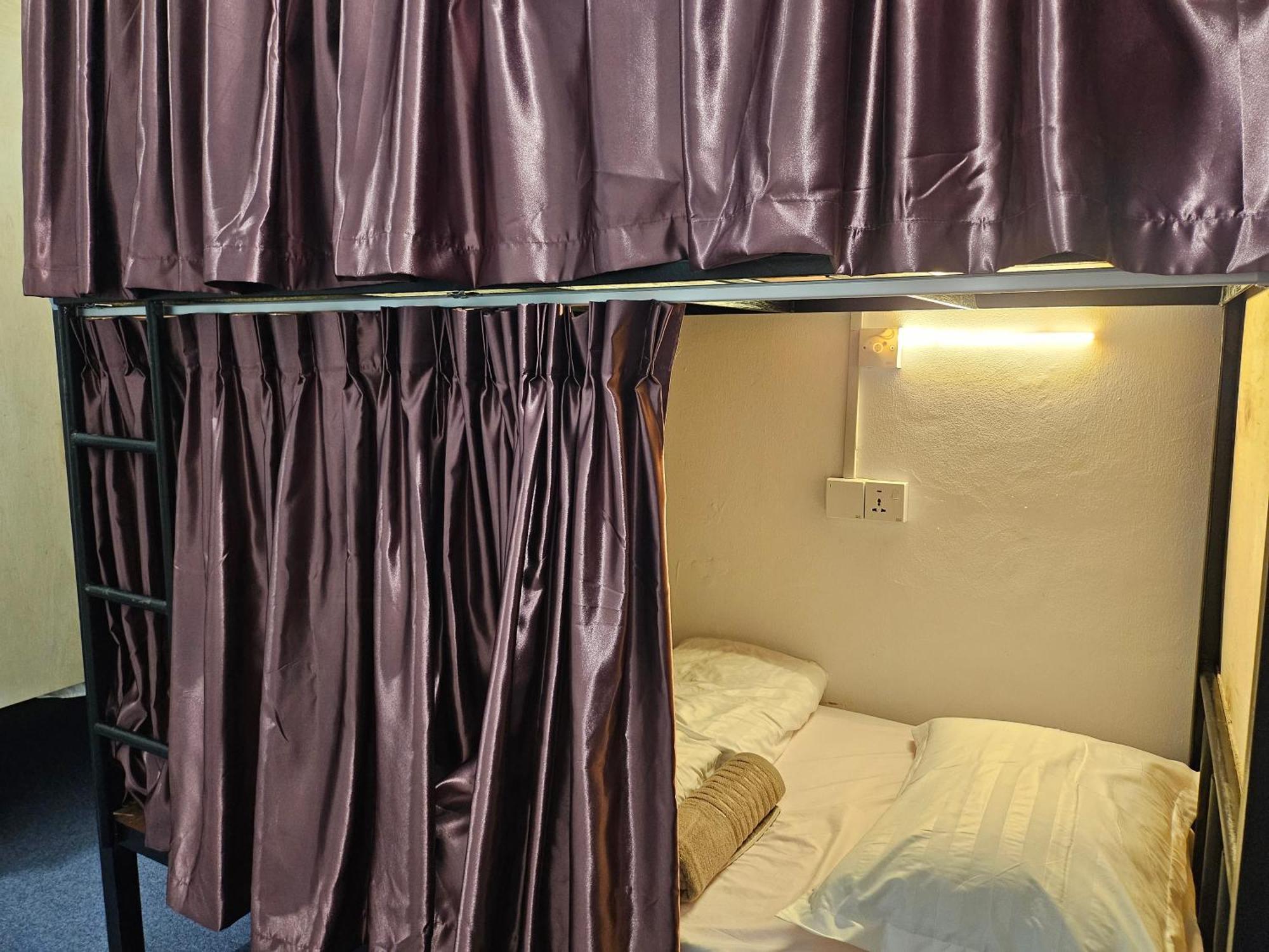 Aecotel Mingle Hostel Сандакан Екстер'єр фото